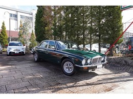 デイムラー デイムラー ダブルシックス ディーラー車　右ハンドル