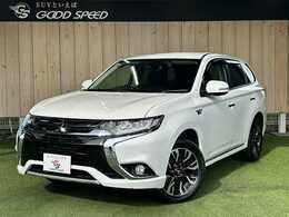 三菱 アウトランダーPHEV 2.0 G プレミアムパッケージ 4WD 純正ナビ ブラウンレザー パワーバックドア