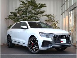 アウディ Q8 55 TFSI クワトロ Sライン 4WD HDマトリクス コンフォートAP サンルーフ