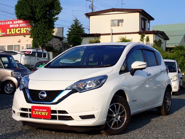 クルマを売るのも買うのもやっぱりLUCKY！