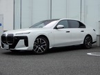 xドライブ60 Mスポーツ 4WD