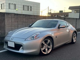 日産 フェアレディZ 3.7 バージョン T 