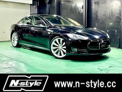 テスラ モデルS の中古車 85 京都府久世郡久御山町 266.2万円