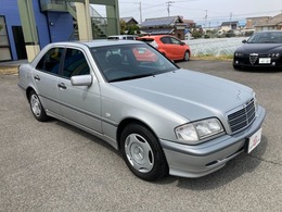 メルセデス・ベンツ Cクラス C200 
