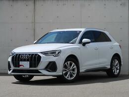 アウディ Q3 35 TFSI Sライン スマホインターフェース　アシスタンス