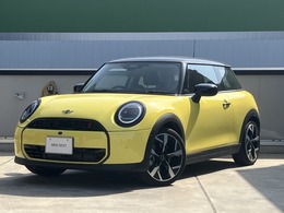 ミニ ミニ クーパーS 3ドア DCT 弊社デモカー 18AW　全周囲カメラ