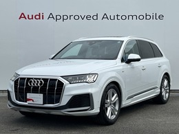 アウディ Q7 55 TFSI quattro S line HDマトリクス LED　サンルーフ　プレミアム
