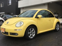 フォルクスワーゲン ニュービートル プライムエディション 最終特別仕様車　サンフラワーイエロー