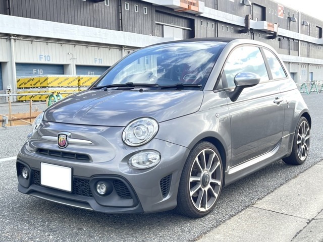 人気のイタリアンな小型オープンカー、アバルト595Cツーリズモが入庫！レコモン装備！走行も2万キロ台！