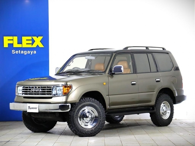 イリジウムグレーx艶ありブラックの2トーンの低走行車が入庫いたしました