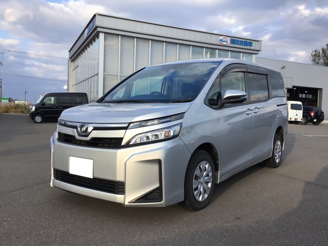 豊富な中古車在庫を取り揃えています。各メーカー新車から中古車まで幅広く在庫を取り揃えております。