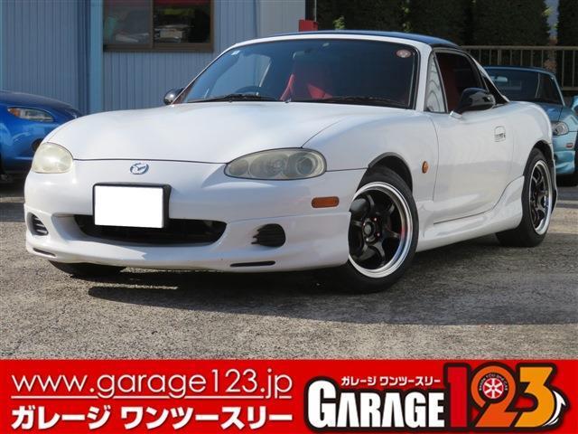 NB最終4型NR-Aの入庫です！ちょっと下がった車高にマツスピエアロを巻いてカッコいい1台！ハードトップとミラーが黒いのもアクセントになってますね♪走りベースにも街乗りマシンにもおすすめです♪