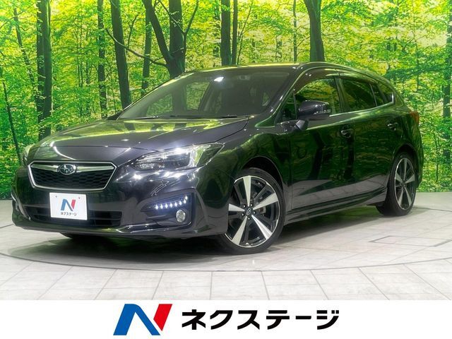 4WD　SDナビ　バックカメラ　衝突被害軽減システム　レーダークルーズ