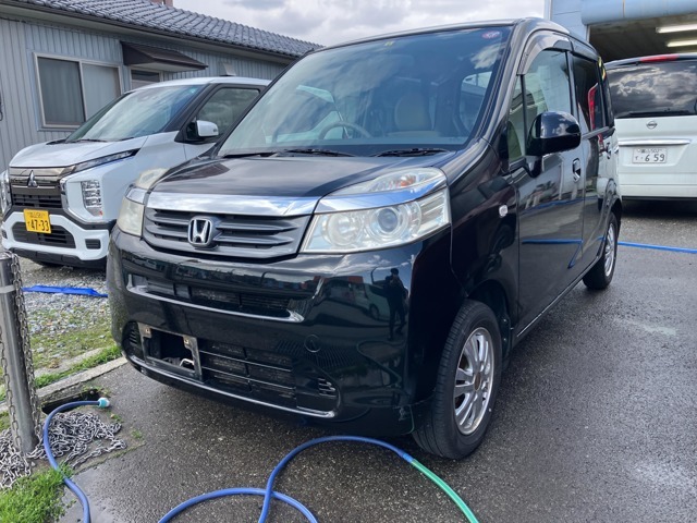当社の車両をご覧頂き、ありがとうございます。人気の新車から中古車まで、お客様の車選びをお手伝いさせてください。まずは、お気軽にご来店・問い合わせしてください！　スタッフ一同、心よりお待ちしております。