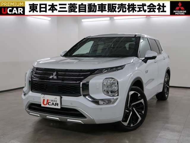 【アウトランダーPHEV　4WD　P】スマホ連携ナビ　フルセグ　全方位カメラ　電動パノラマサンルーフ　社有車UP　禁煙車