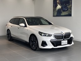 BMW 5シリーズツーリング 523d xドライブ Mスポーツ ディーゼルターボ 4WD パノラマサンルーフ　20インチアルミホイー