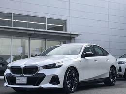 BMW i5 M60 xドライブ 4WD 