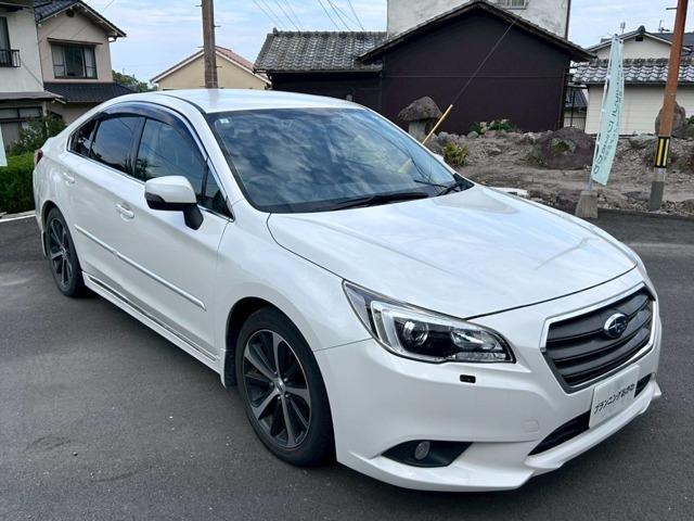 ★☆常時在庫100台以上！軽自動車から輸入車まで幅広い車種を揃えております。国内各地より目利きで仕入れる拘りの希少車も多数あり。在庫車をじっくり見てみて下さいね！★☆