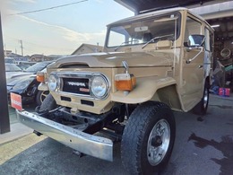 トヨタ ランドクルーザー40 BJ41V　 観音開 走行21895KM　全塗装ベージュ2　社外シート