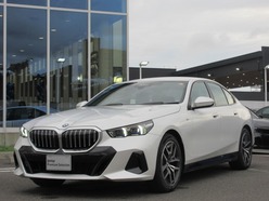 R7　BMW　BMW　5シリーズ　セダン