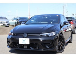 フォルクスワーゲン ゴルフ R ブラック エディション 4WD ワンオーナー　新車保証　禁煙　AKRAPOVIC