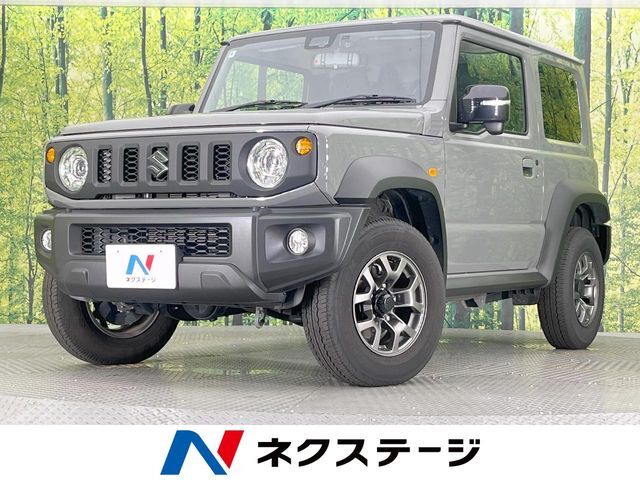 4WD　SDナビ　バックカメラ　衝突被害軽減システム　禁煙車