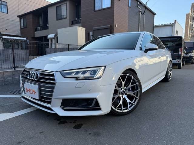 ガウディ アウディ A4 2.0 TFSI クワトロ Sラインパッケージ 4WD 2017年