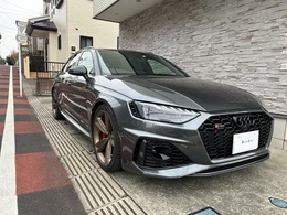 アウディ RS4アバント 2.9 4WD RSエギゾースト　カーボンエクステリア