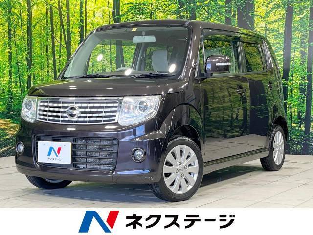 4WD　禁煙車　SDナビ　バックカメラ　シートヒーター　HIDライト