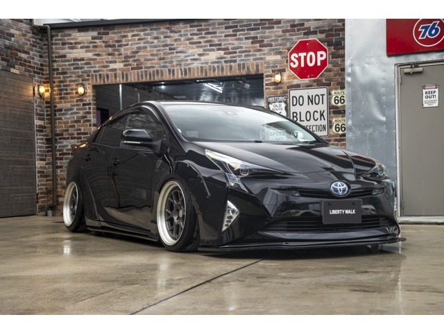 b-nation WORKS PRIUS 50 complete body kit(Front Diffuser,Side Diffuser,Rear Diffuser,Rear Wing,Wide Fender)