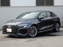 アウディ RS3スポーツバック 2.5 4WD ワンオーナー　認定中古車　RSスポーツエキ