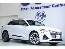 アウディ e-tron 50 クワトロ 4WD サイレンス＆エアクオリティパッケージ