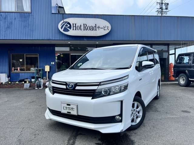 こちらの車両は下取りで引き取らせていただいた車両ですので、お買い求めいただきやすい金額になっております☆