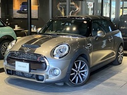 ミニ ミニコンバーチブル クーパーS 純正ナビゲーション　Rカメラ　シートヒー