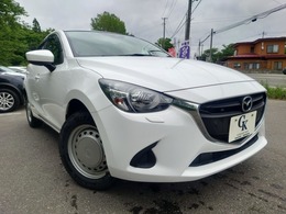 マツダ デミオ 1.3 13C 4WD 禁煙車　寒冷地仕様