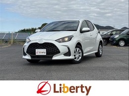 トヨタ ヤリス 1.0 X 禁煙車 Toyota Safety Sense ステアリング