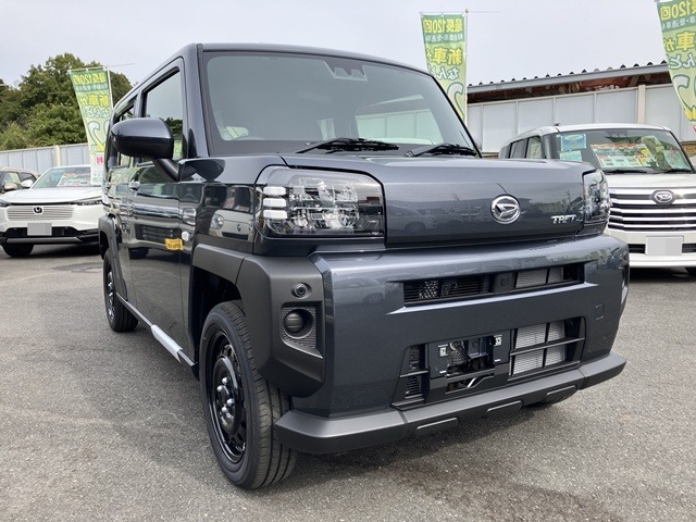 新生オート飯能では☆軽届出済未使用車☆をメインに扱っております！ご希望のカラーやグレードでのご紹介もできますので、お気軽にお問い合わせください！