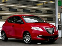 クライスラー イプシロン プラチナ 純正アルミホイール　/　フロントフォグラ