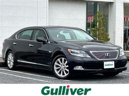 レクサス LSハイブリッド 600hL 4WD サンルーフ　黒革シート　ナビ