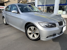 BMW 3シリーズ 323i 