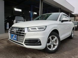 アウディ Q5 45 TFSI クワトロ スポーツ 4WD ラグジュアリー＆アシスタンスパッケージ