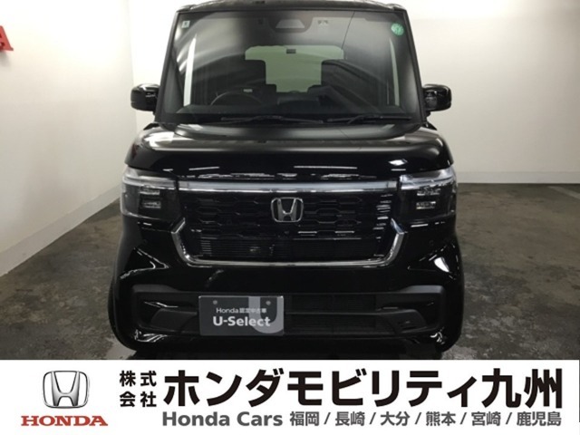 【NBOX】のカスタム車が入庫しました。人気の軽自動車　ホンダのNシリーズ。　この車は、当社の展示、デモカー、試乗車として使用していた車です。走行も少なく、装備も充実、お買い得の一台です。