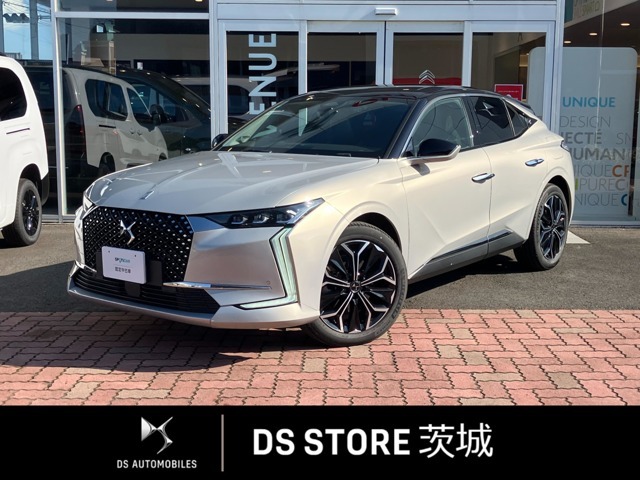 こちらの車両は正規ディーラーの厳しいチェックを全てクリアした（認定中古車）です。納車前117項目点検整備、1年間安心保証、ロードサービス等、購入前後に安心頂けるよう徹底いたしております。