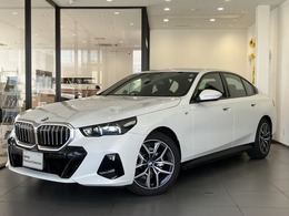 BMW 5シリーズ 523i Mスポーツ デモレンタ コンフォートドライビングPKG