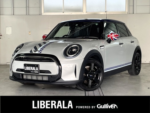 こちらのお車は【LIBERALA神戸】でご紹介できるお車です。お問い合わせ・詳細に関してはこちらまで。liberala_kobe@sales.glv.co.jp(078-261-1261)