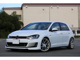 フォルクスワーゲン ゴルフ GTI 19AW　XYZ車高調　ナビ　TV　Bカメラ