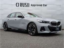 BMW i5 M60 xドライブ 4WD ブルックリングレー　新車保証継承対象車