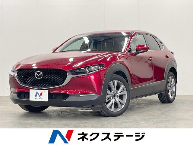 4WD　衝突軽減　メーカーナビ　全周囲カメラ　LEDライト　スマートキー