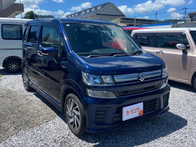 車流通センターには毎日特選車が入庫してまいります。車をお探しの際にはぜひ遊びにきてください。