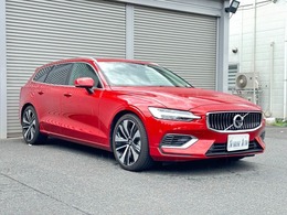 ボルボ V60 リチャージ プラグイン ハイブリッド T6 AWD インスクリプション Bowers ＆ Wilkins　パノラマサンルーフ